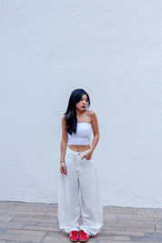 【大熱刺繡彎刀牛仔褲】Back Wing White Barrel Jeans