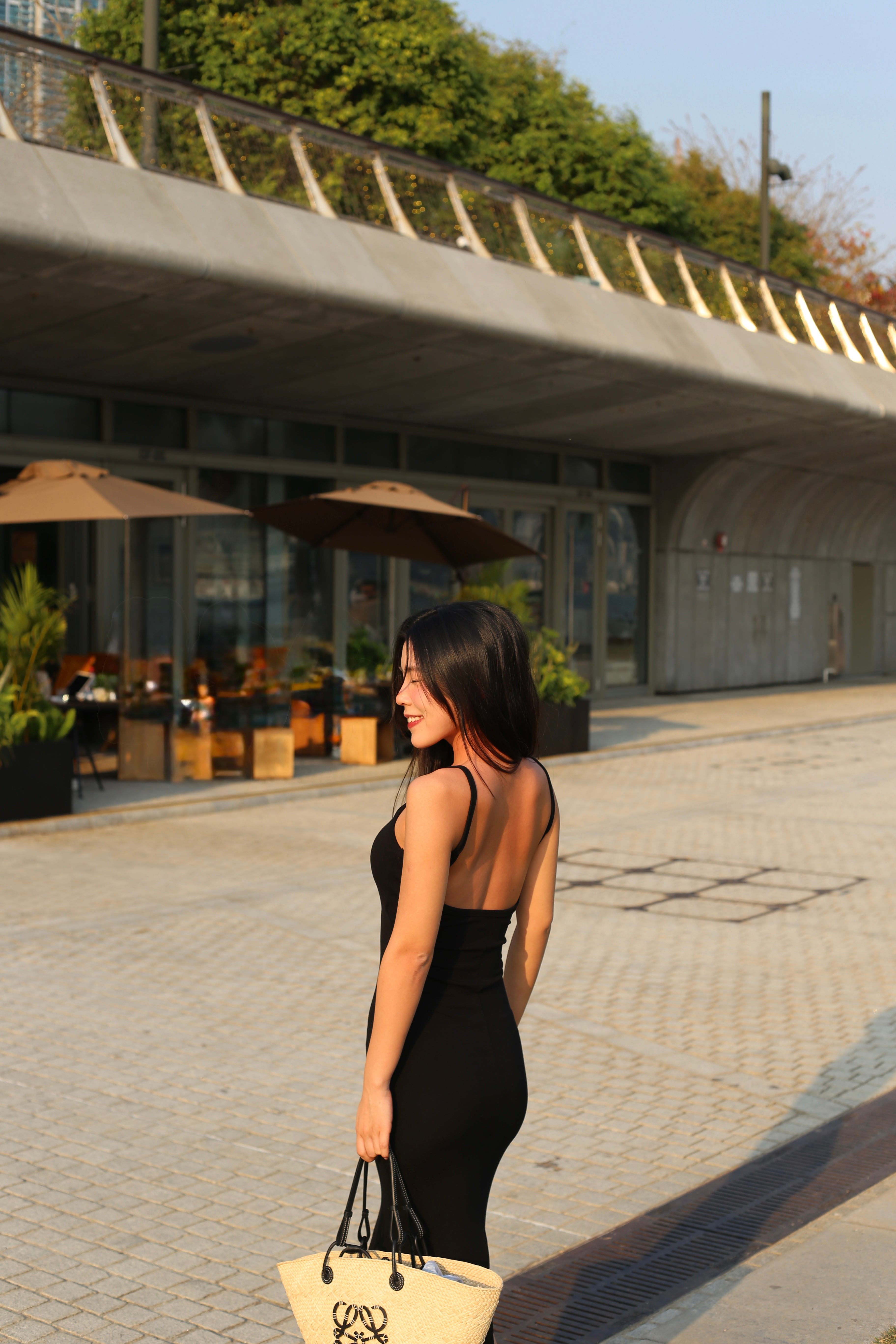 【✔️PAD｜大露背設計】Eloise Padded Backless Solid Rib Knit Dress