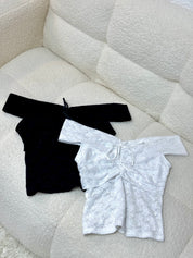 【韓系女生必備! Lace質感Max】Lil Ribbon Lace Off Shoulder Top