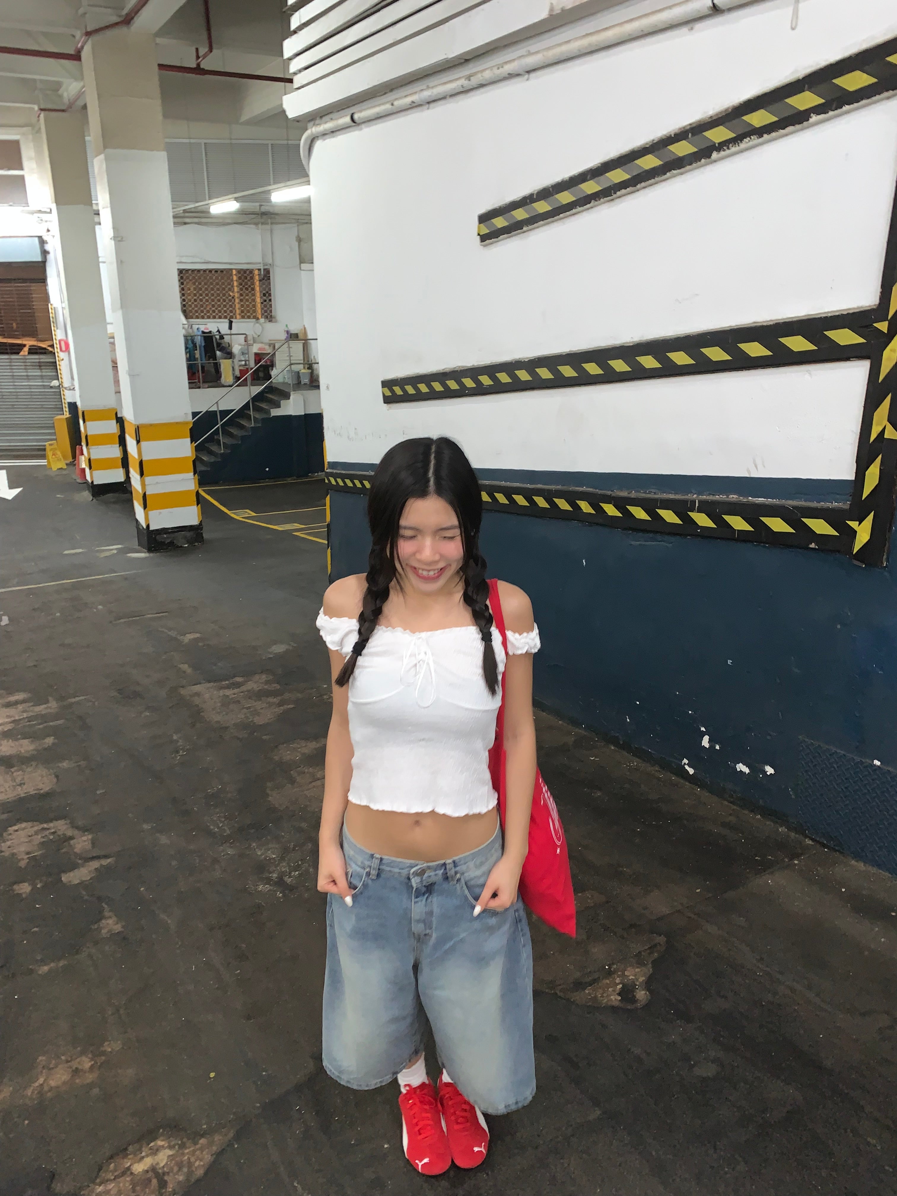【皺皺質地超有質感！】Ruffle Ribbon Shoulder Top