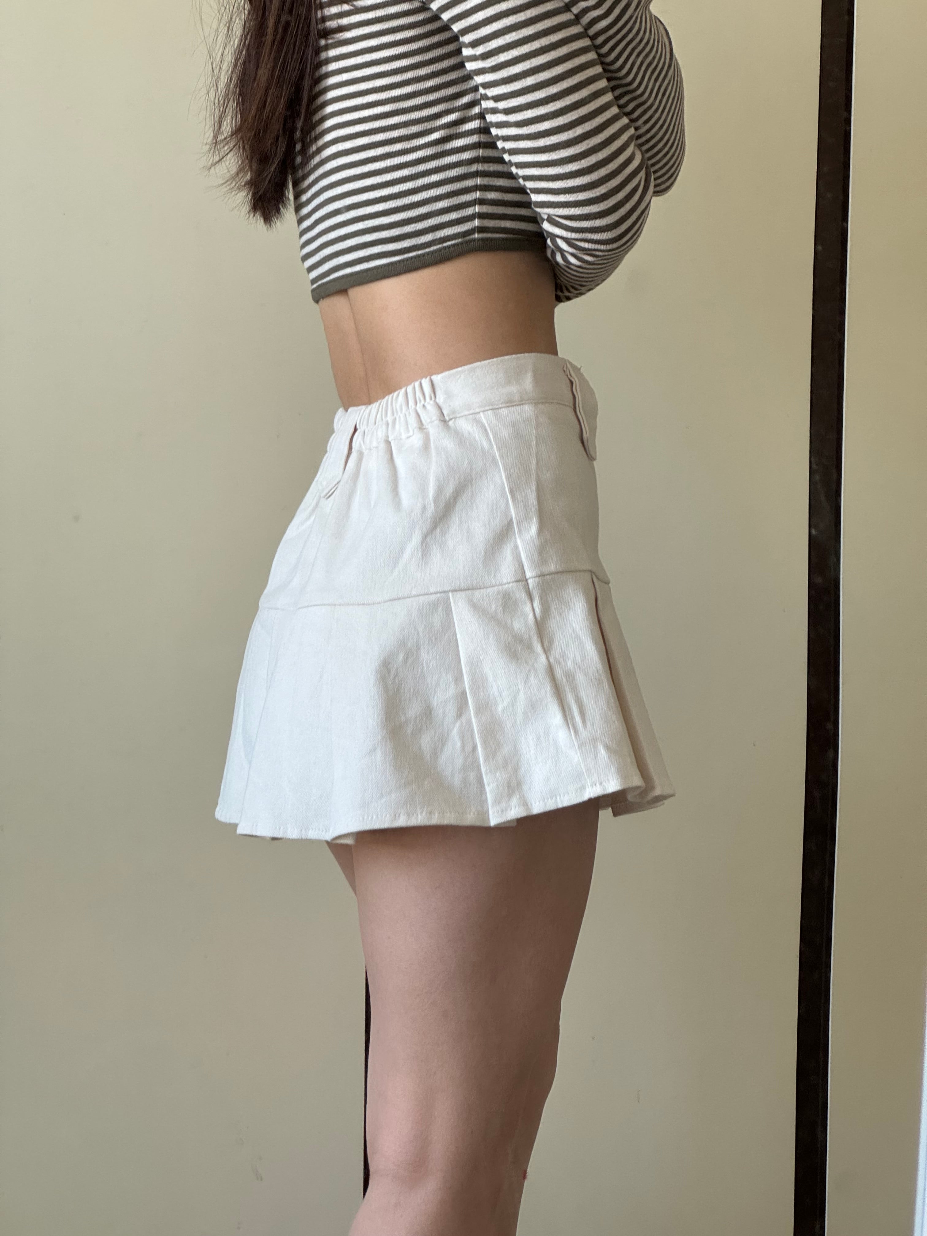 High Waist Solid Pleated Skirt