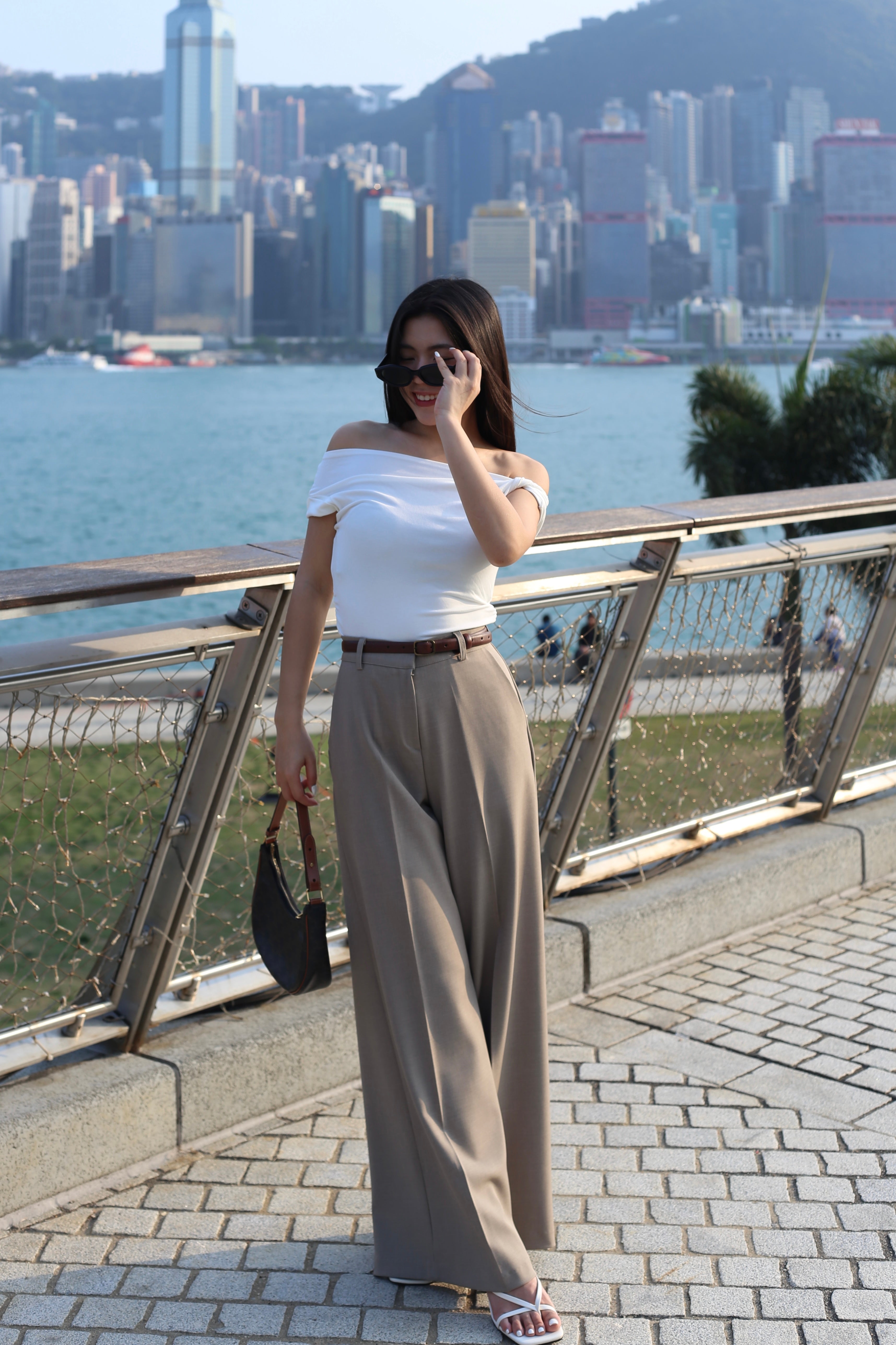 【大熱必入款式！】Basic Solid Twisted Shoulder Top