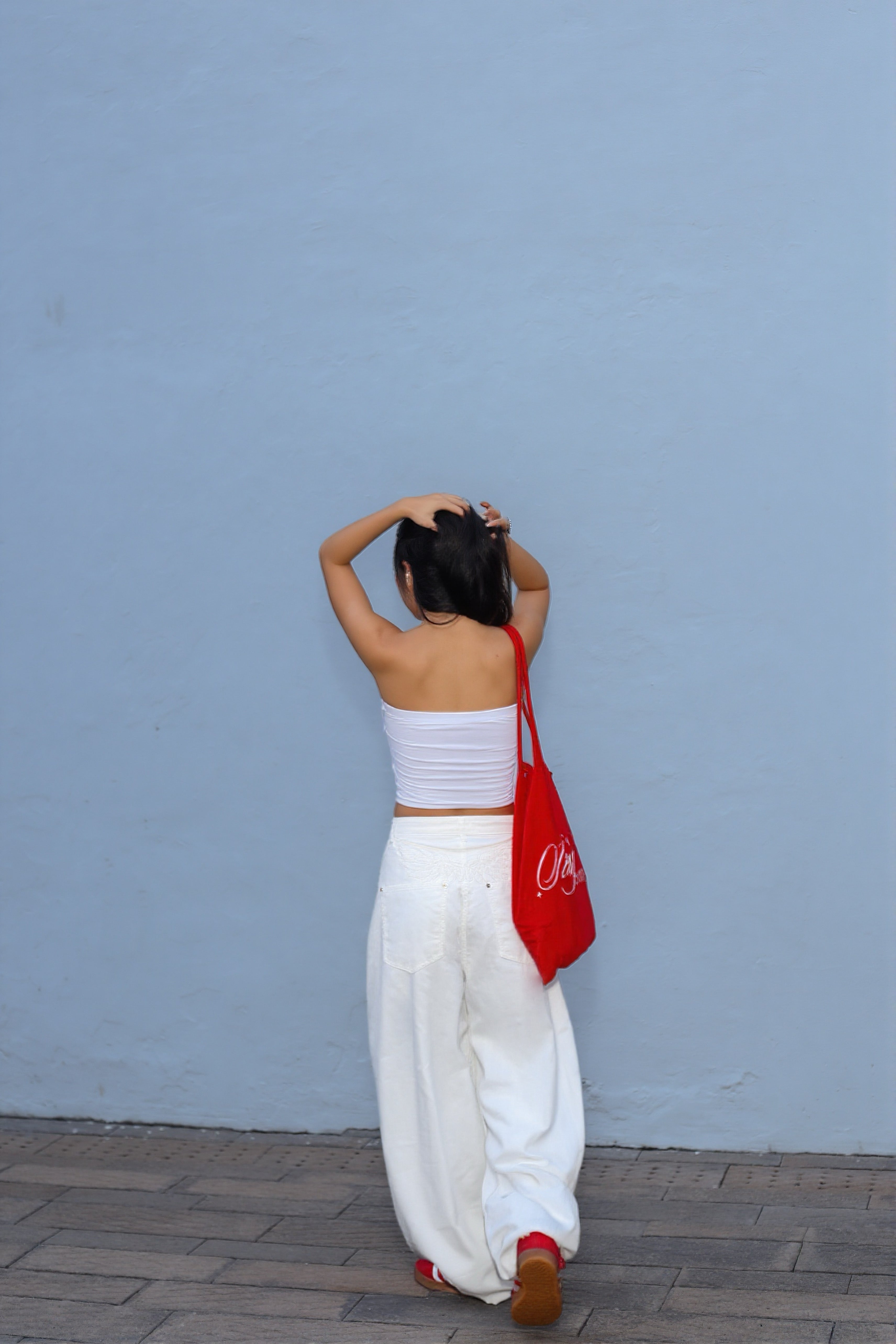 【大熱刺繡彎刀牛仔褲】Back Wing White Barrel Jeans