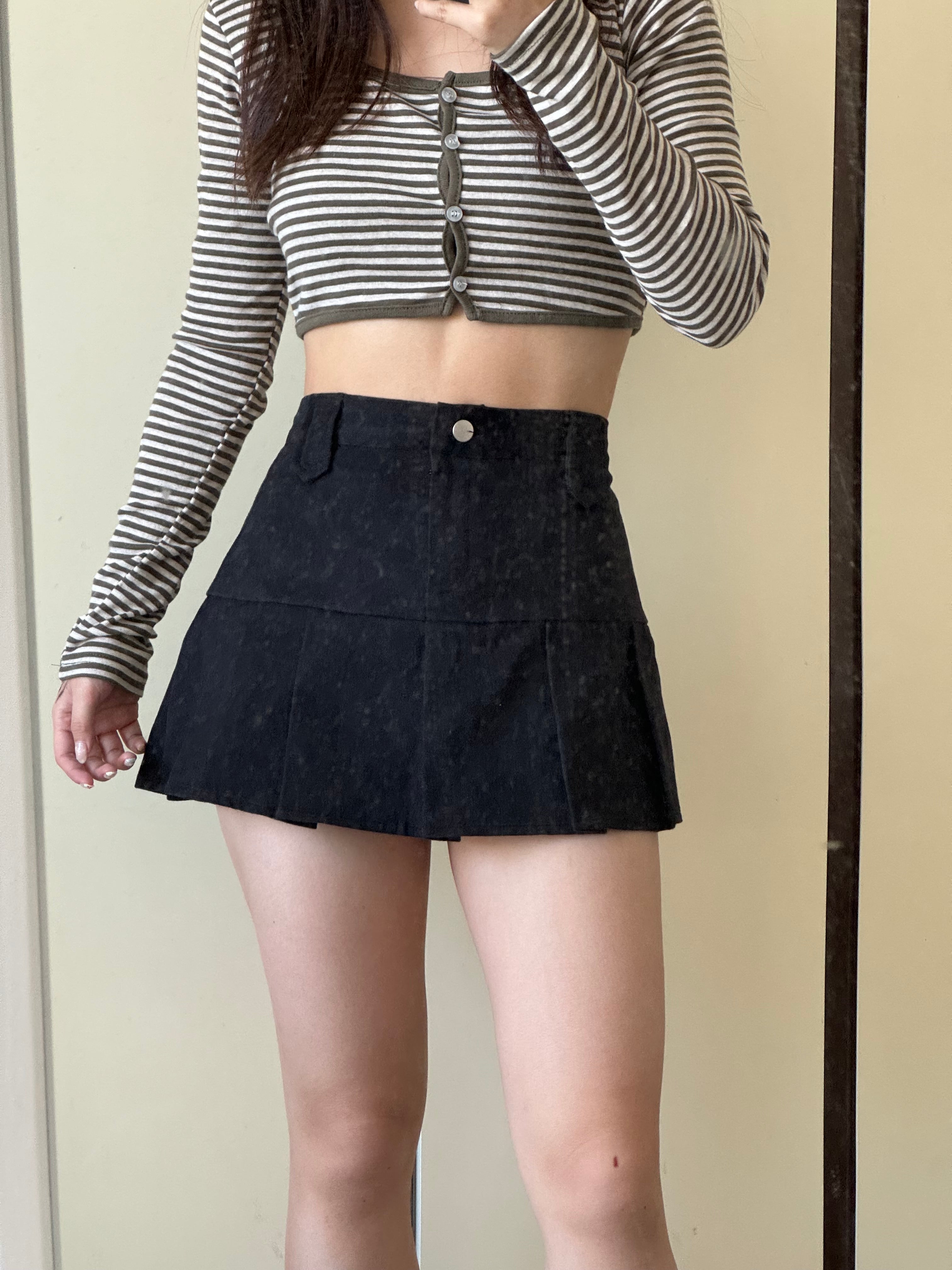 High Waist Solid Pleated Skirt