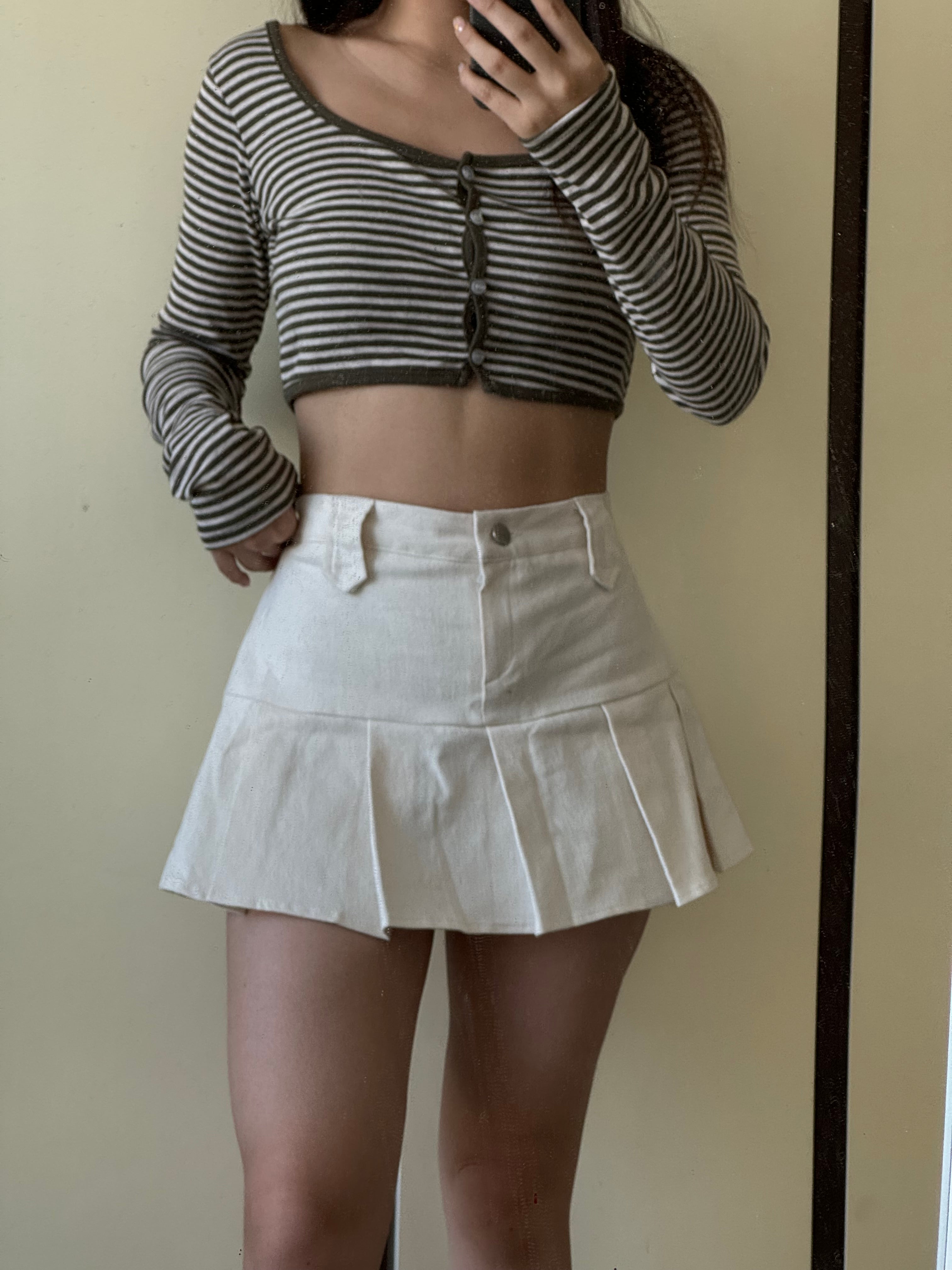 High Waist Solid Pleated Skirt