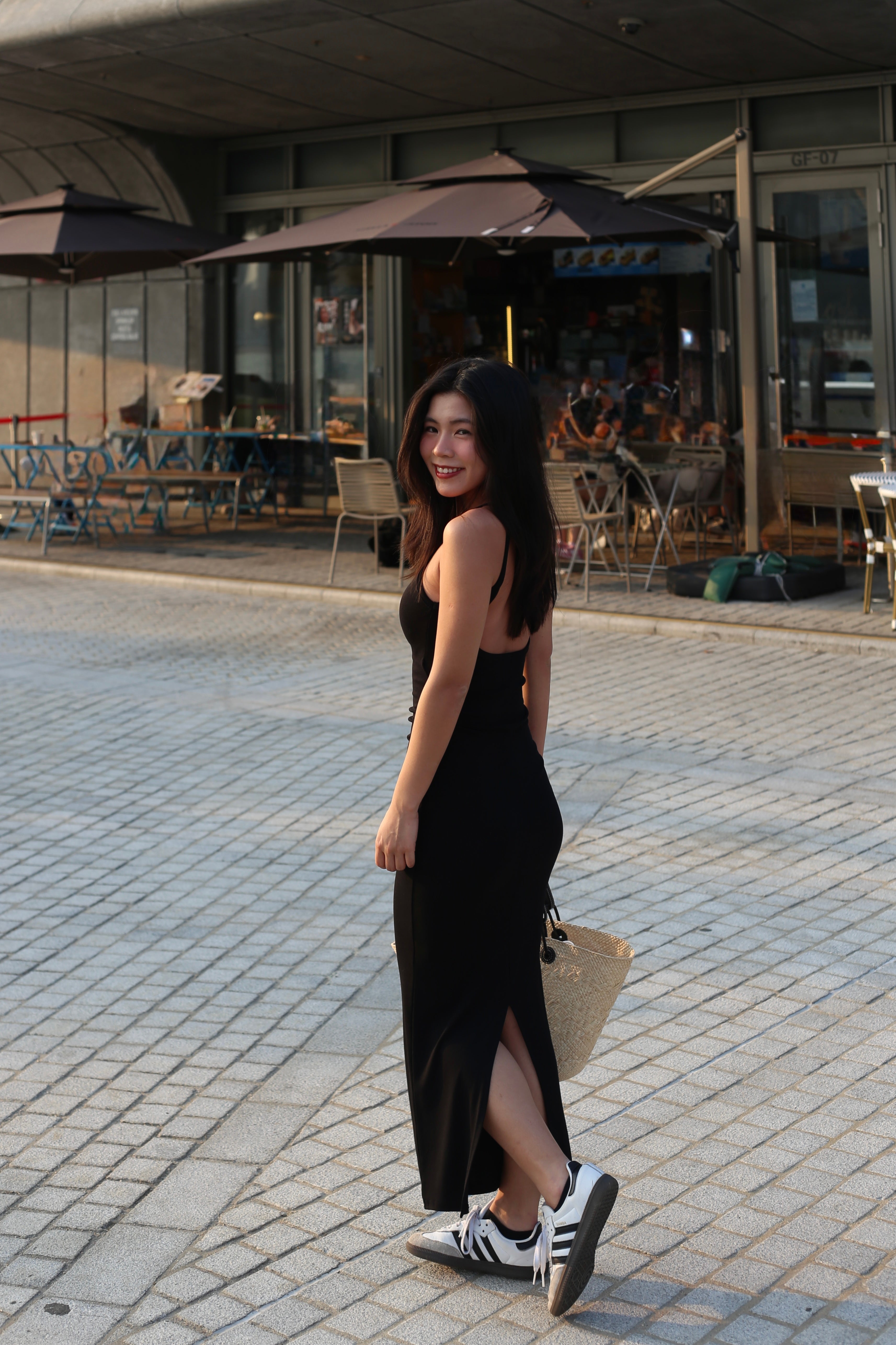 【✔️PAD｜大露背設計】Eloise Padded Backless Solid Rib Knit Dress