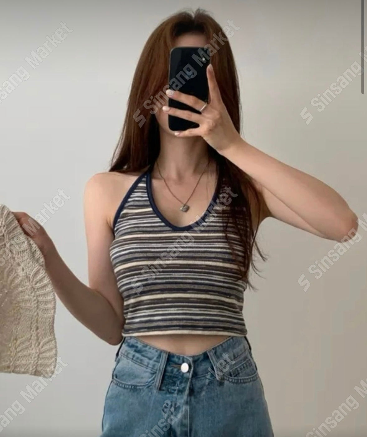 【絕美配色！】Mixed-Colour Striped Halter Top
