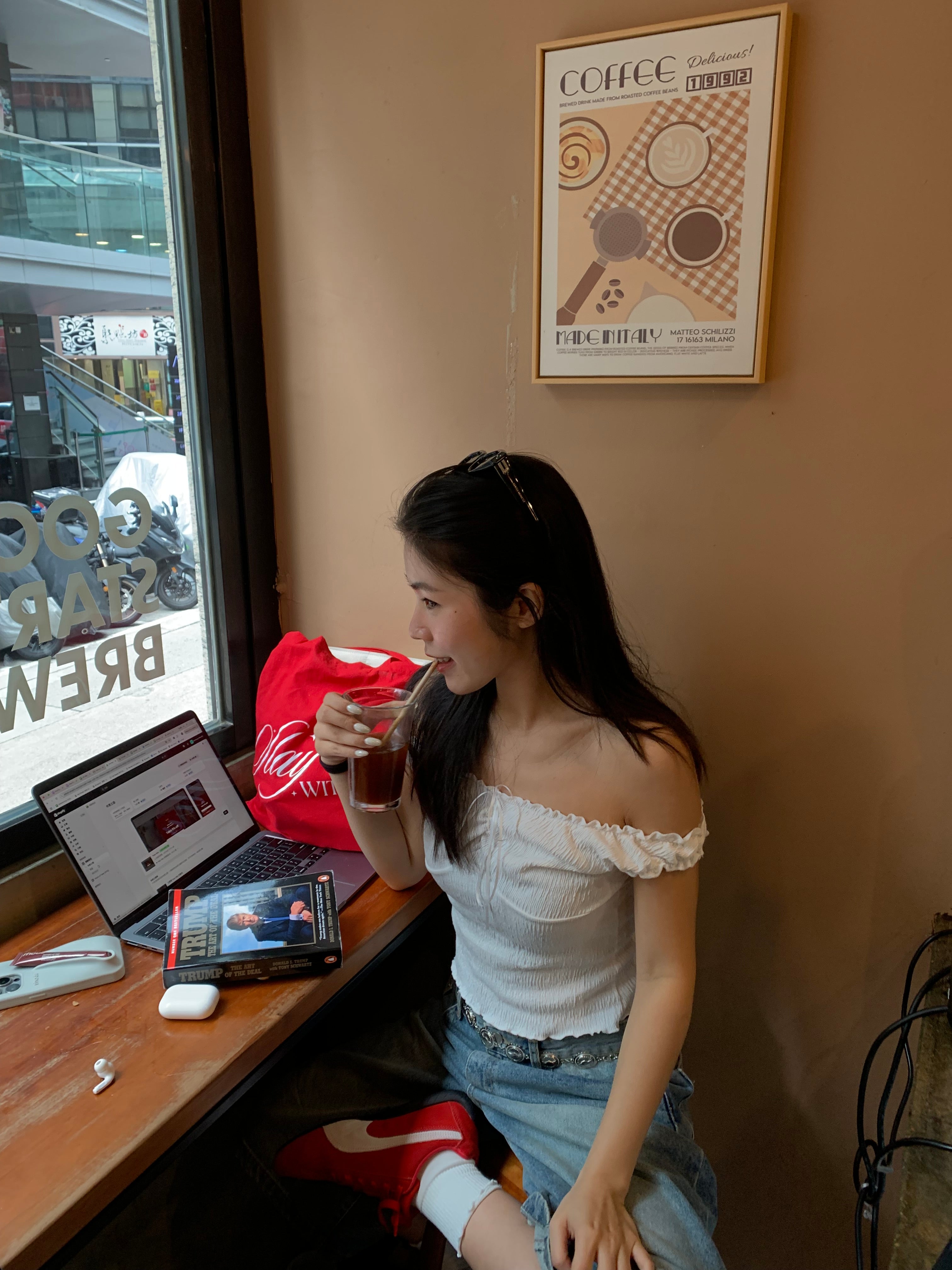 【皺皺質地超有質感！】Ruffle Ribbon Shoulder Top