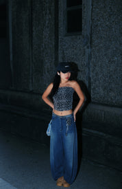 【人氣鉚釘彎刀牛仔褲】Viral Rivet Barrel Jeans