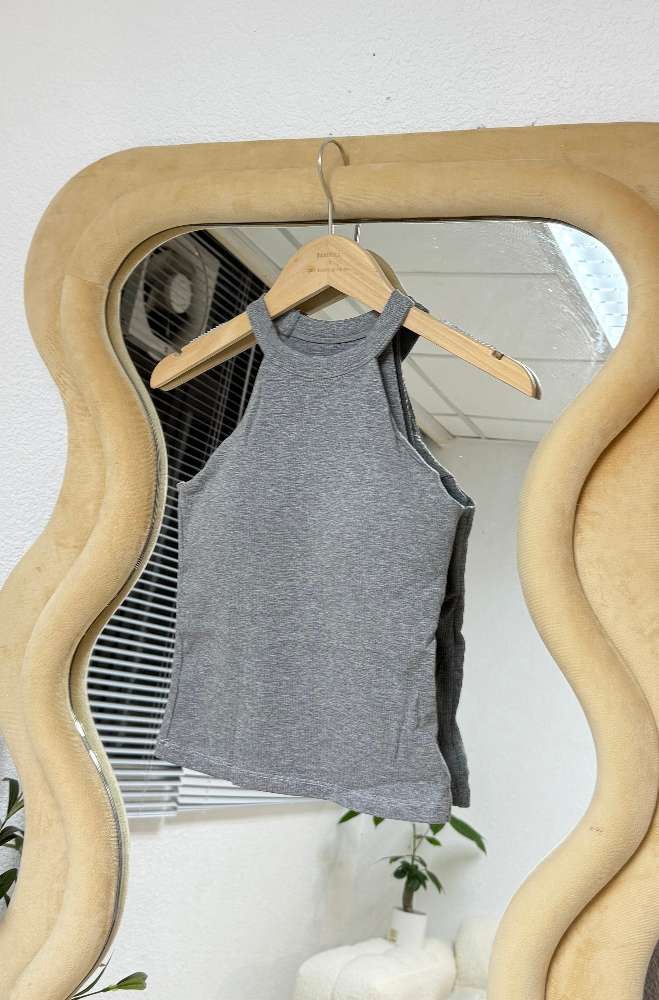 #T247 【✔️PAD｜入膊設計】 Basic Solid Crew Neck Padded Tank Top