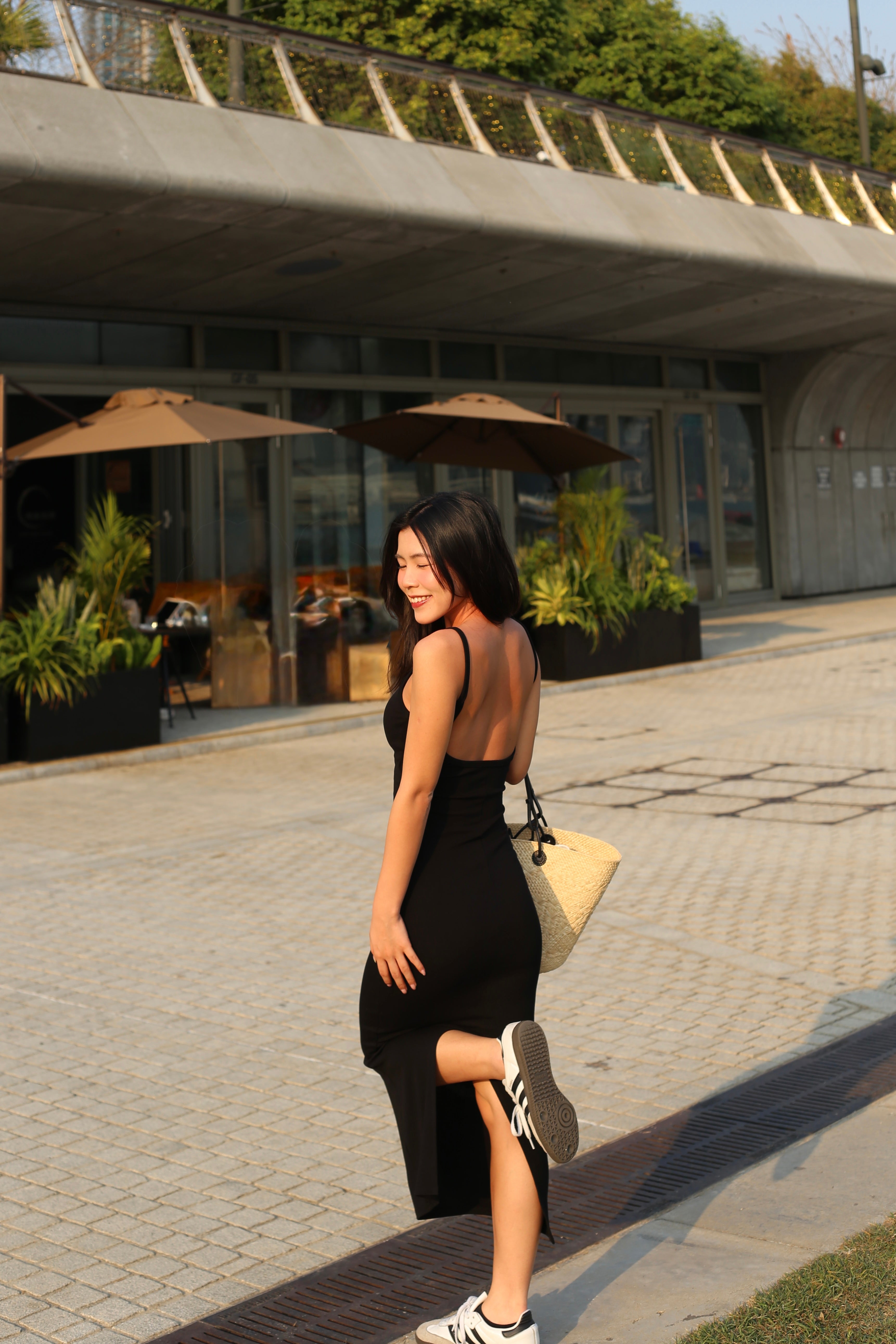 【✔️PAD｜大露背設計】Eloise Padded Backless Solid Rib Knit Dress