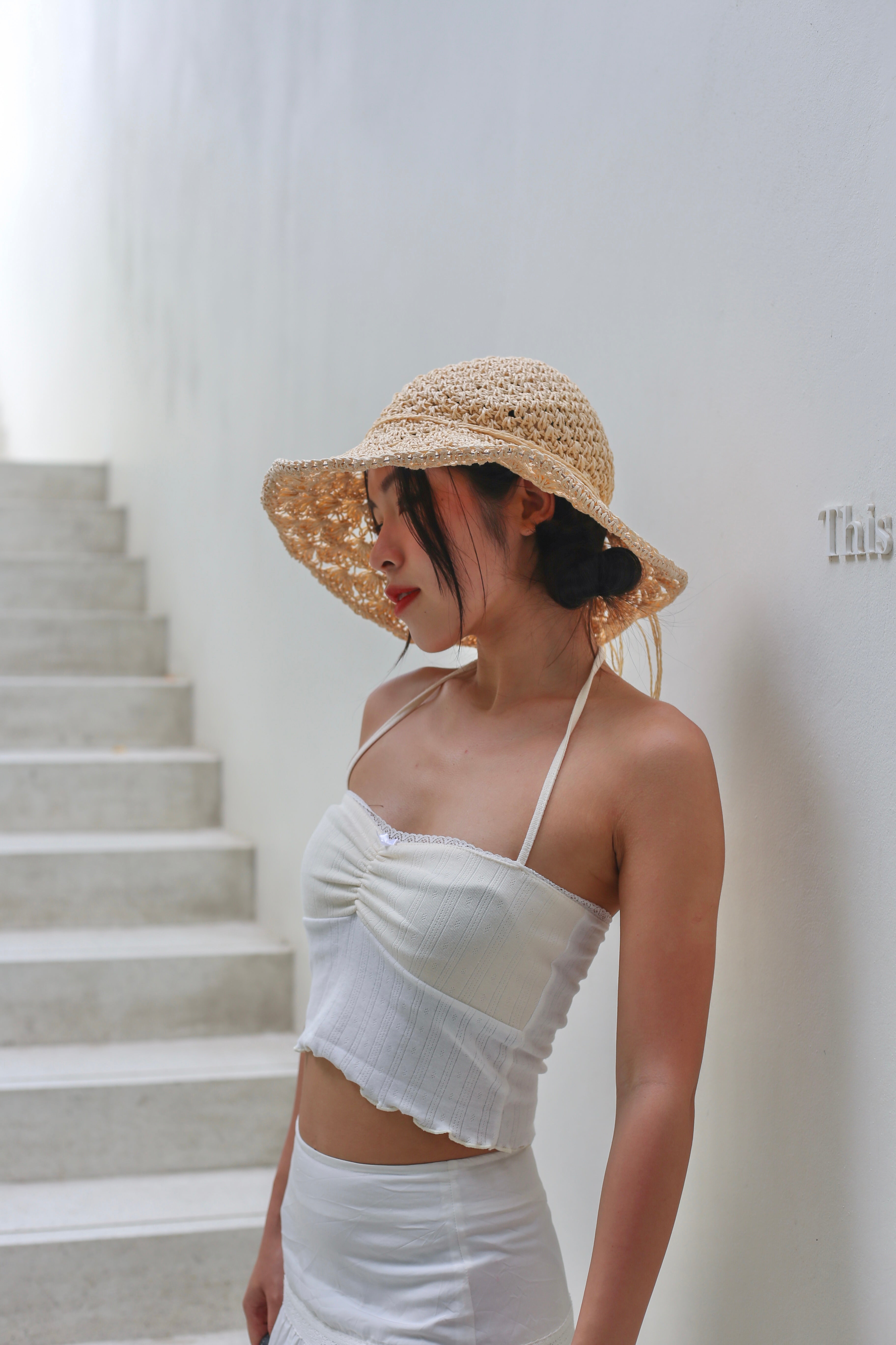 #T241【拼色Halter Top!!】Kylie Ruffle Halter Crop Top