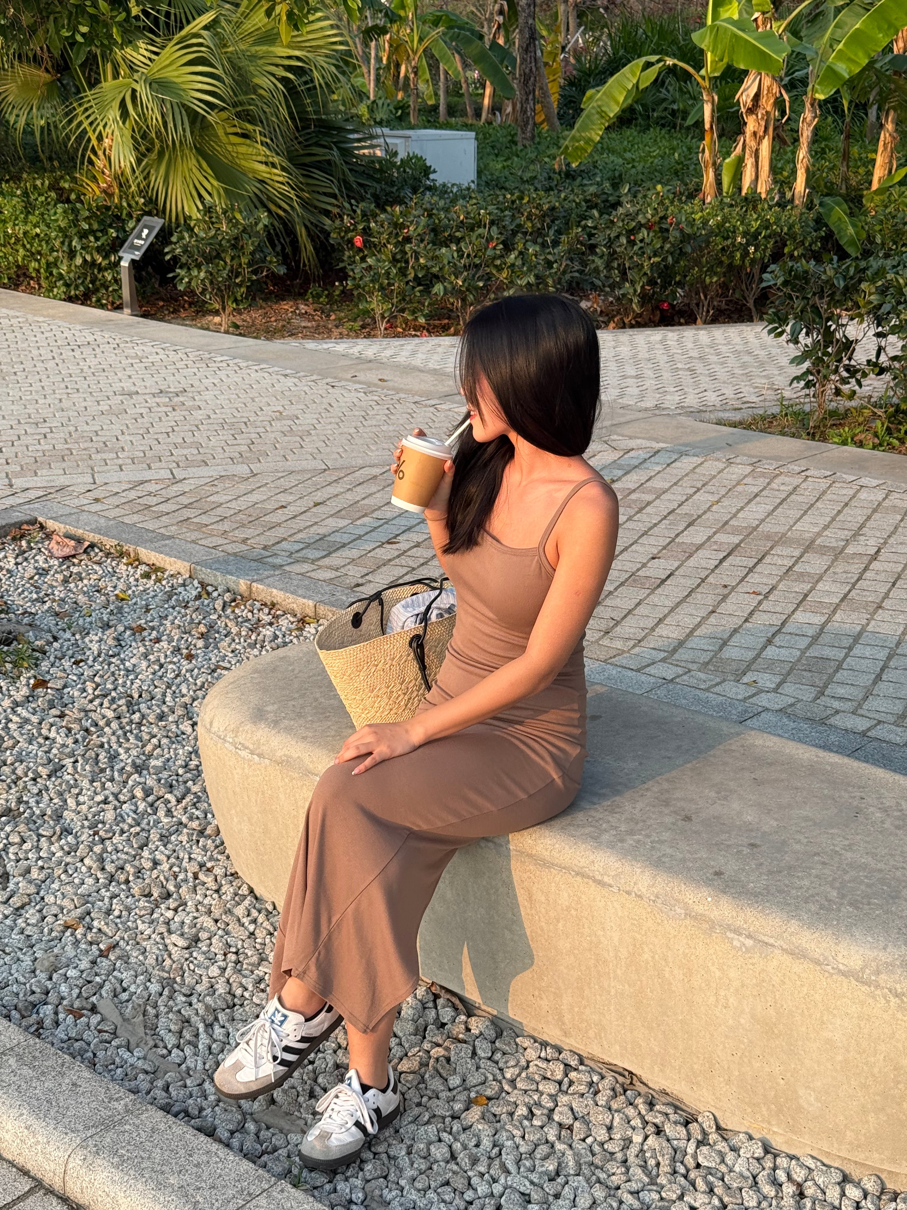 【✔️PAD｜大露背設計】Eloise Padded Backless Solid Rib Knit Dress