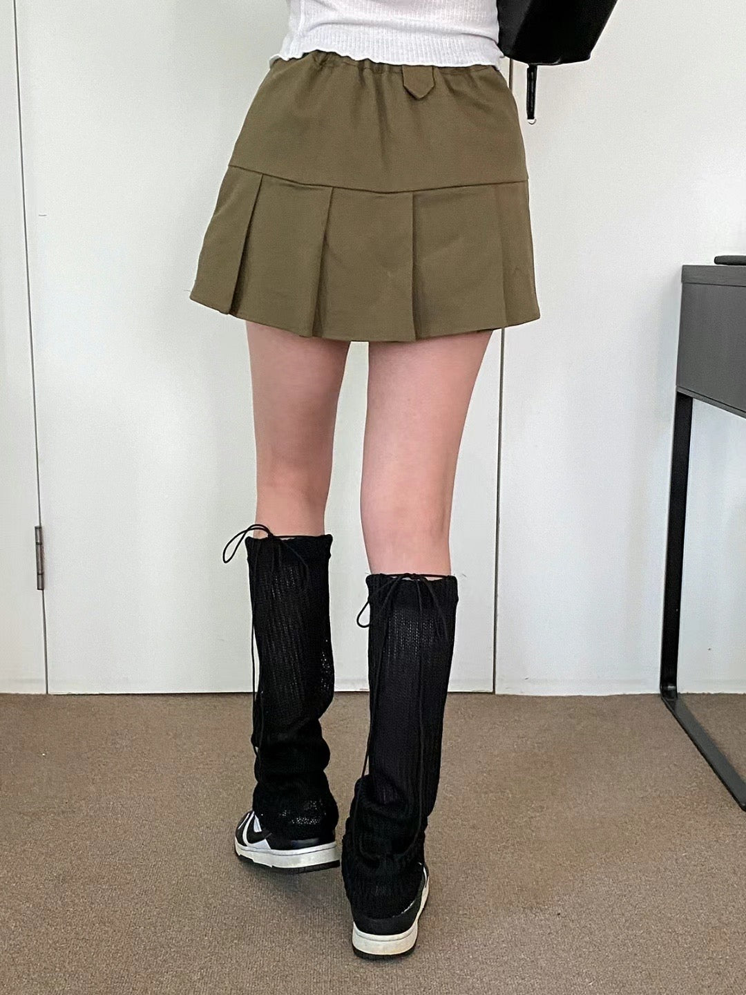 High Waist Solid Pleated Skirt