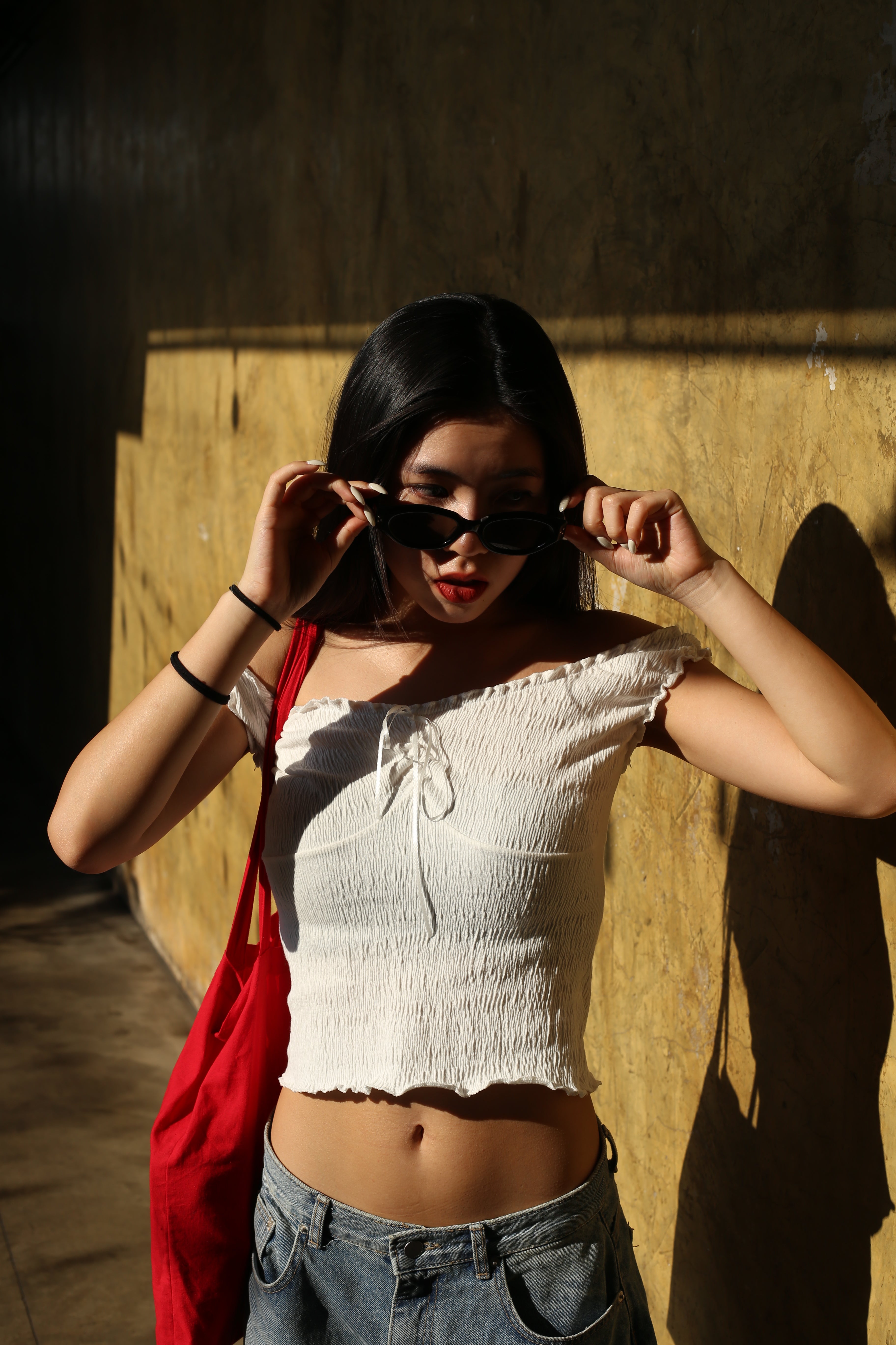【皺皺質地超有質感！】Ruffle Ribbon Shoulder Top