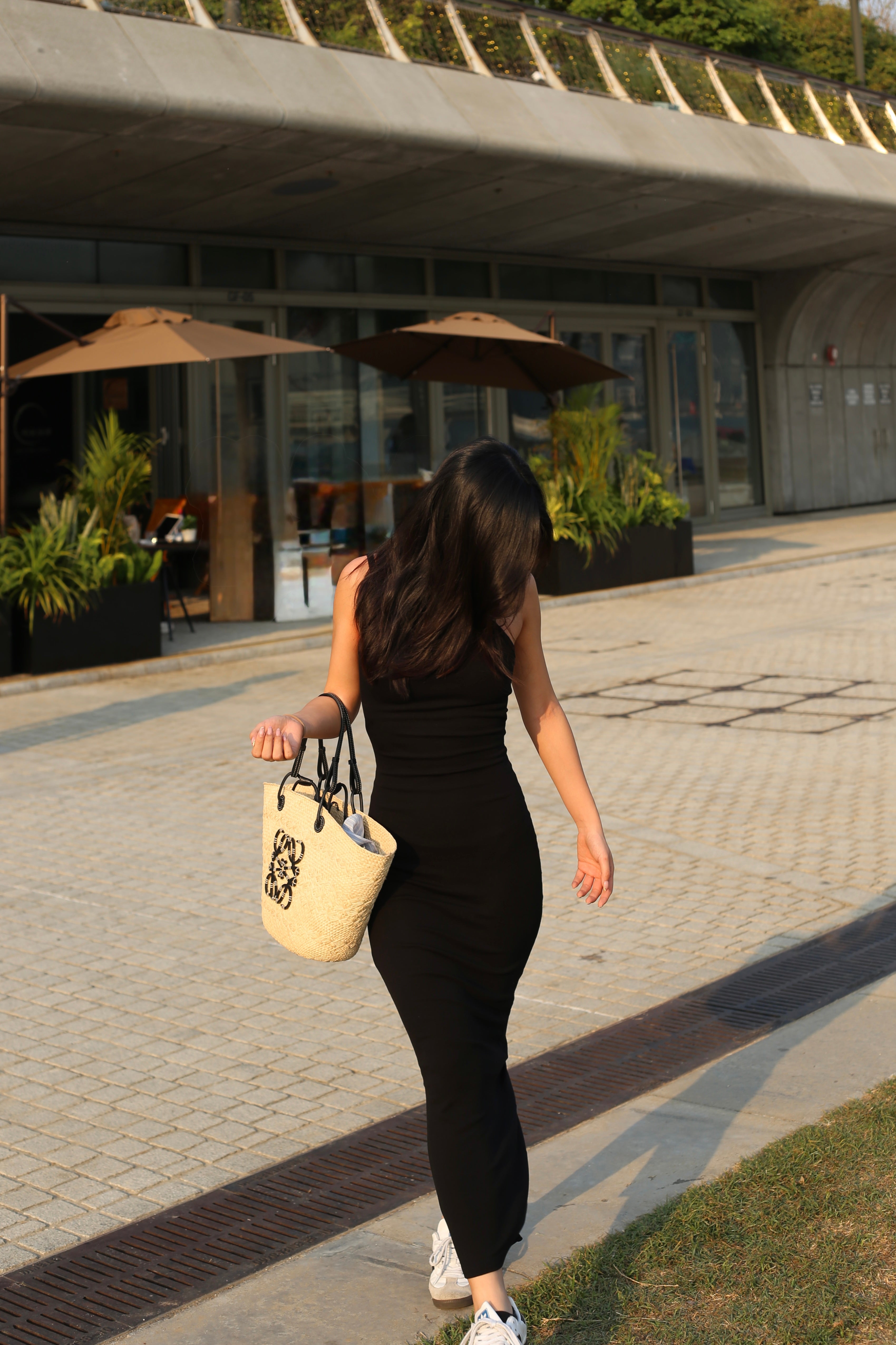【✔️PAD｜大露背設計】Eloise Padded Backless Solid Rib Knit Dress