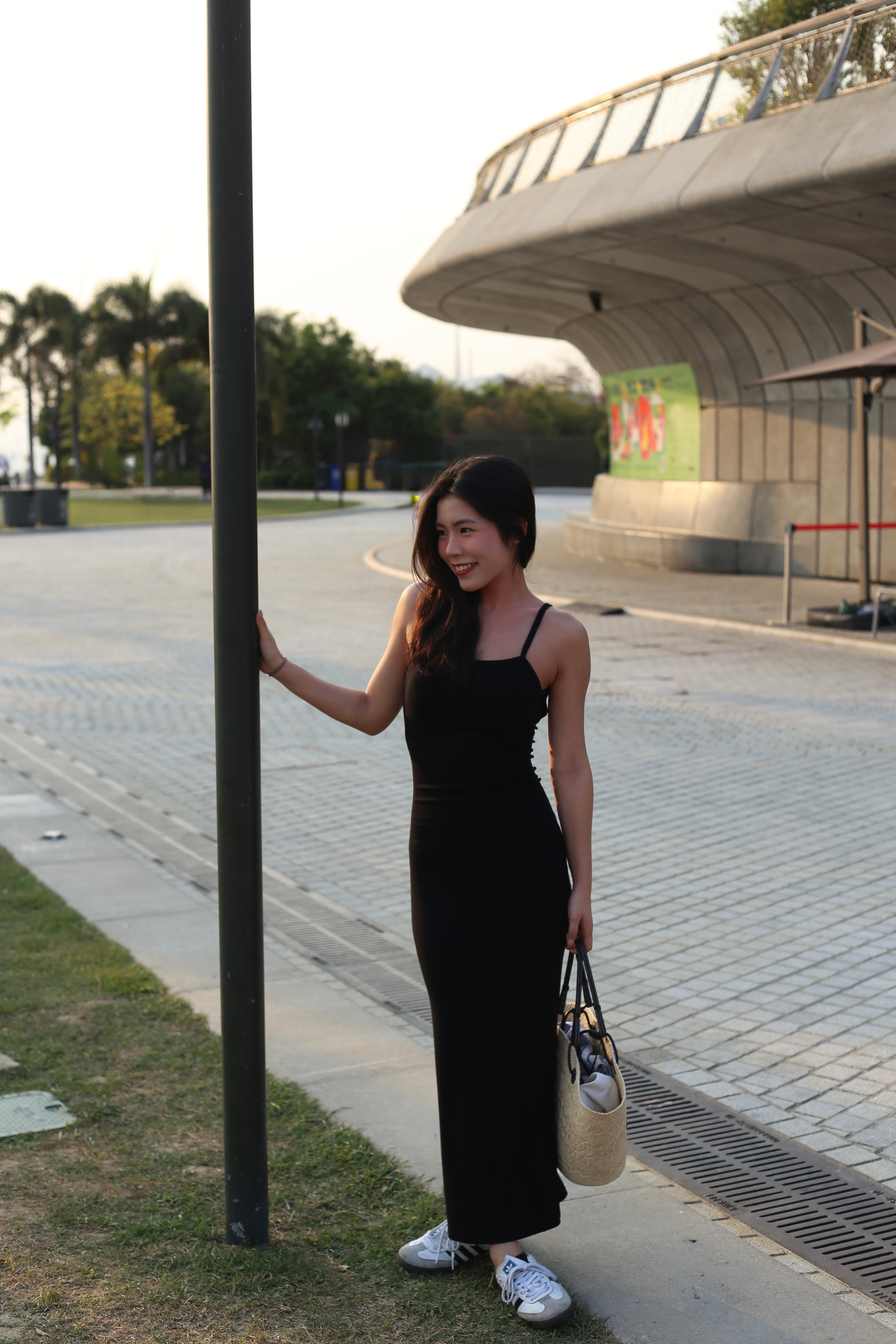 【✔️PAD｜大露背設計】Eloise Padded Backless Solid Rib Knit Dress