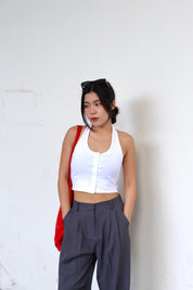 #T238【衣櫃必備背心】Basic Solid Button Front Halter Top