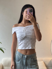 【韓系女生必備! Lace質感Max】Lil Ribbon Lace Off Shoulder Top