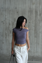 【大熱必入款式！】Basic Solid Twisted Shoulder Top