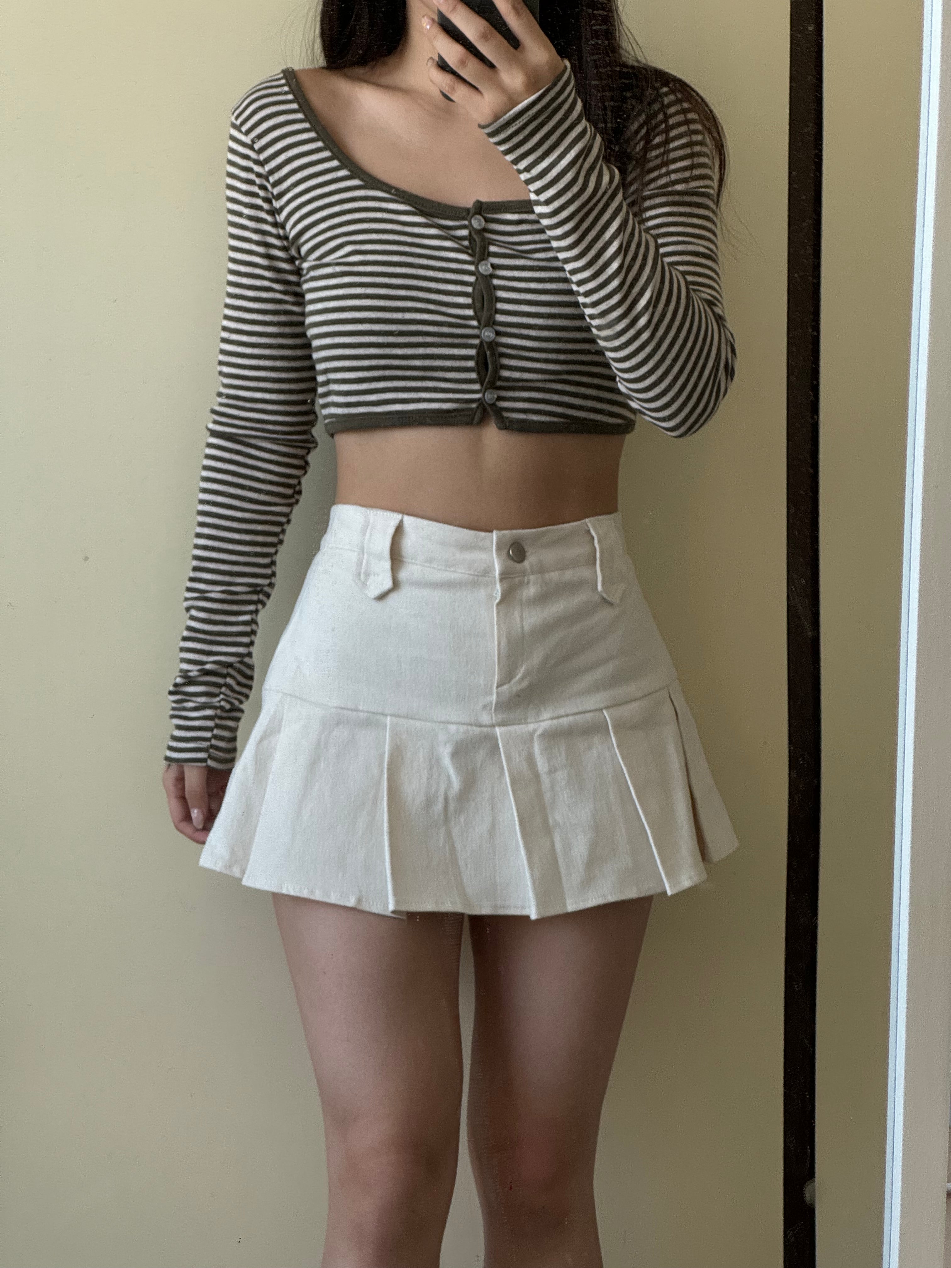 High Waist Solid Pleated Skirt