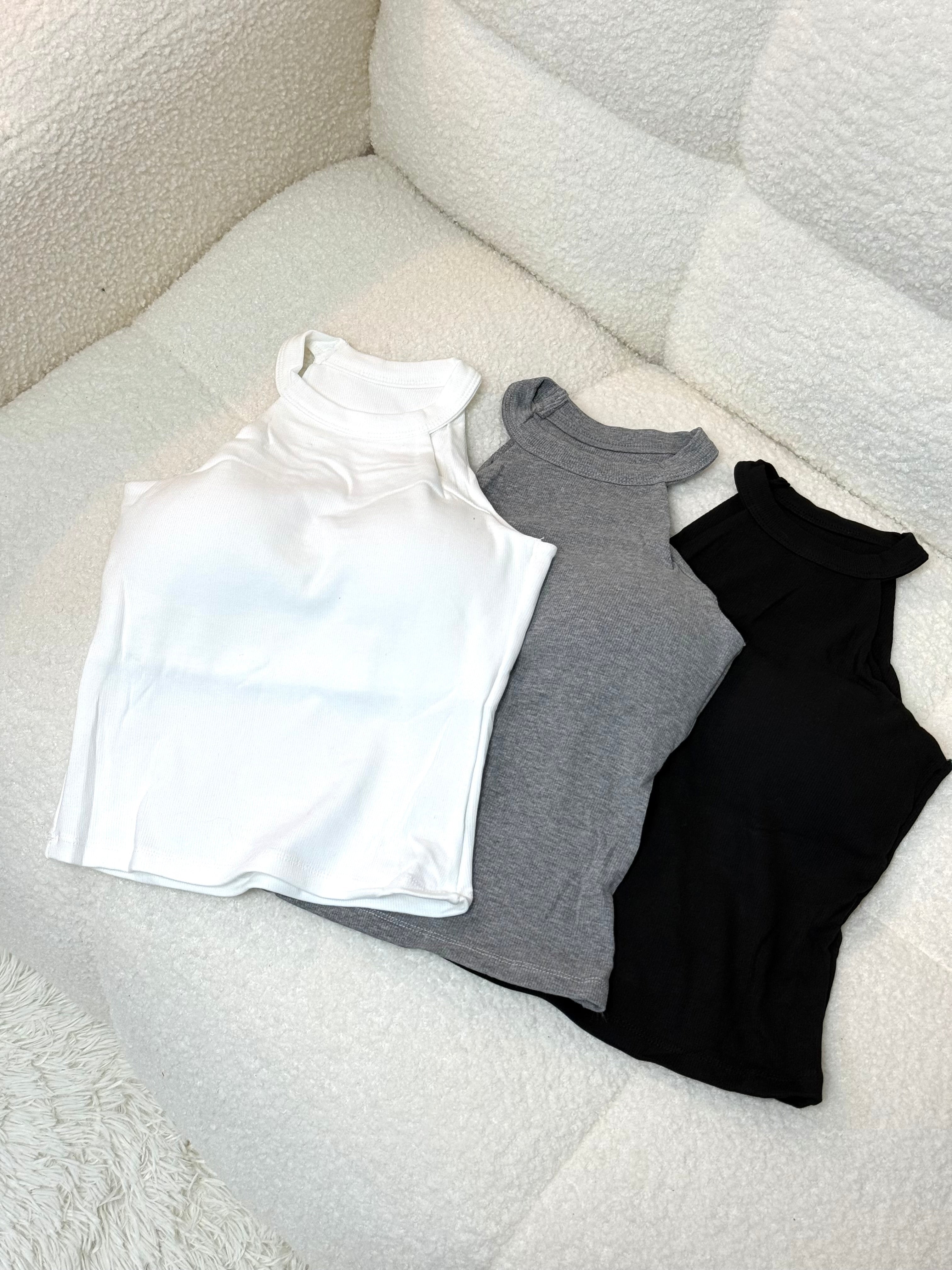 #T247 【✔️PAD｜入膊設計】 Basic Solid Crew Neck Padded Tank Top