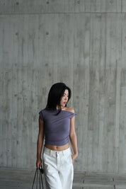 【大熱必入款式！】Basic Solid Twisted Shoulder Top
