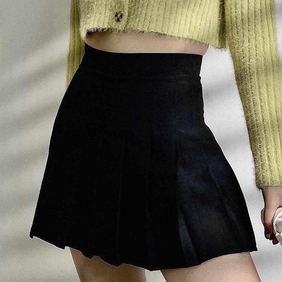 Solid Pleated Skirt