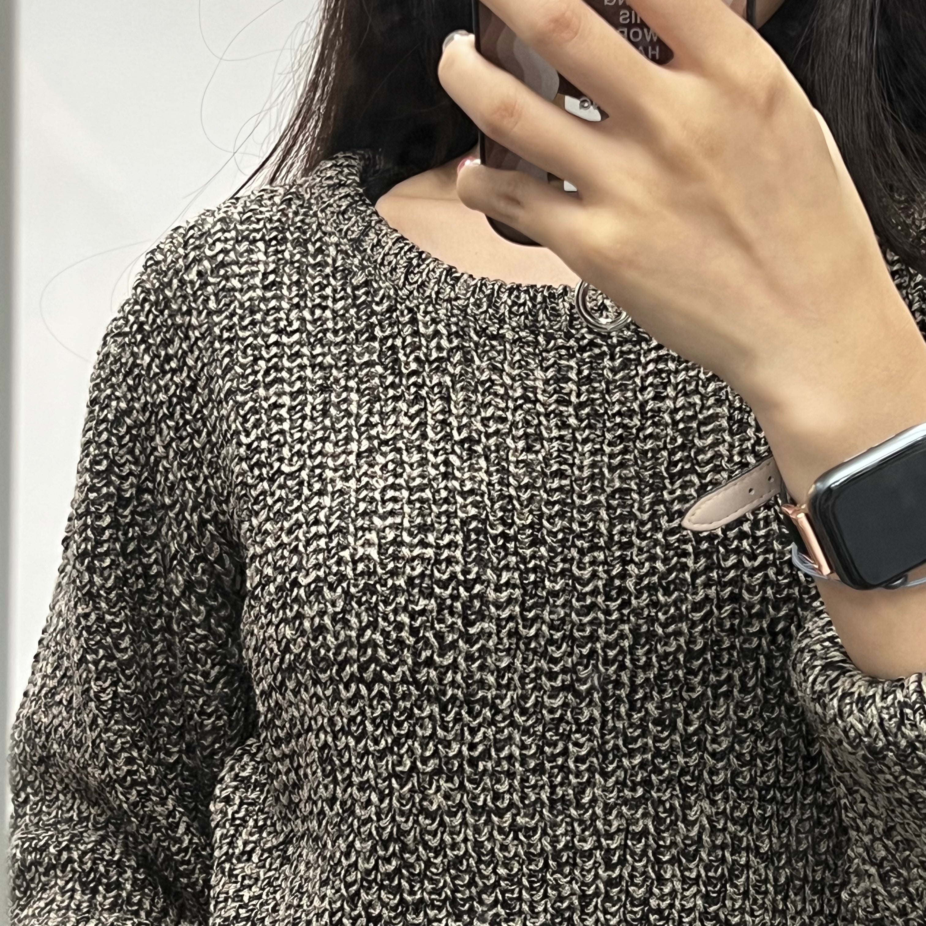 #T008 - Unnie Crop Knitted Sweater