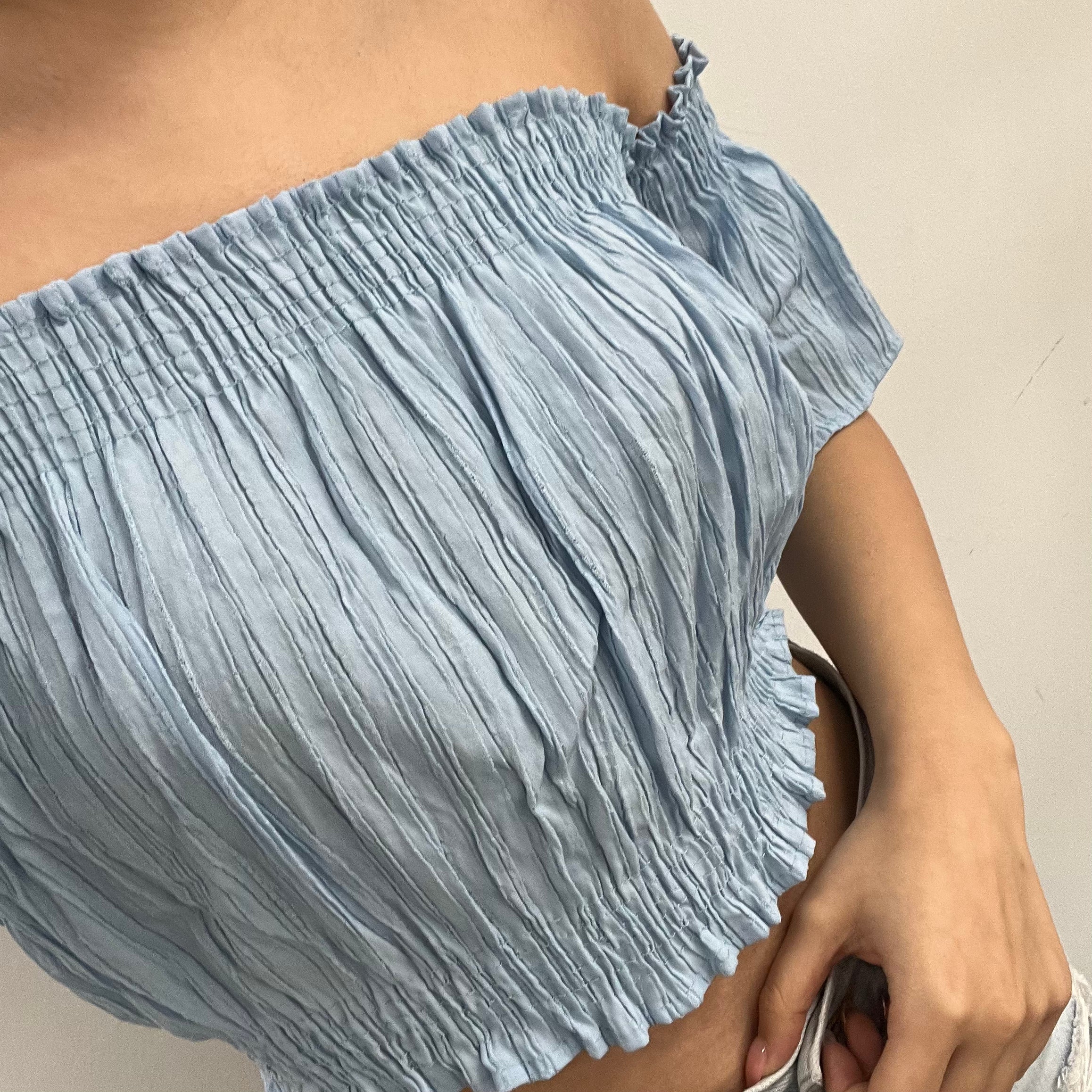 #T011 - Solid Off Shoulder Crop Top