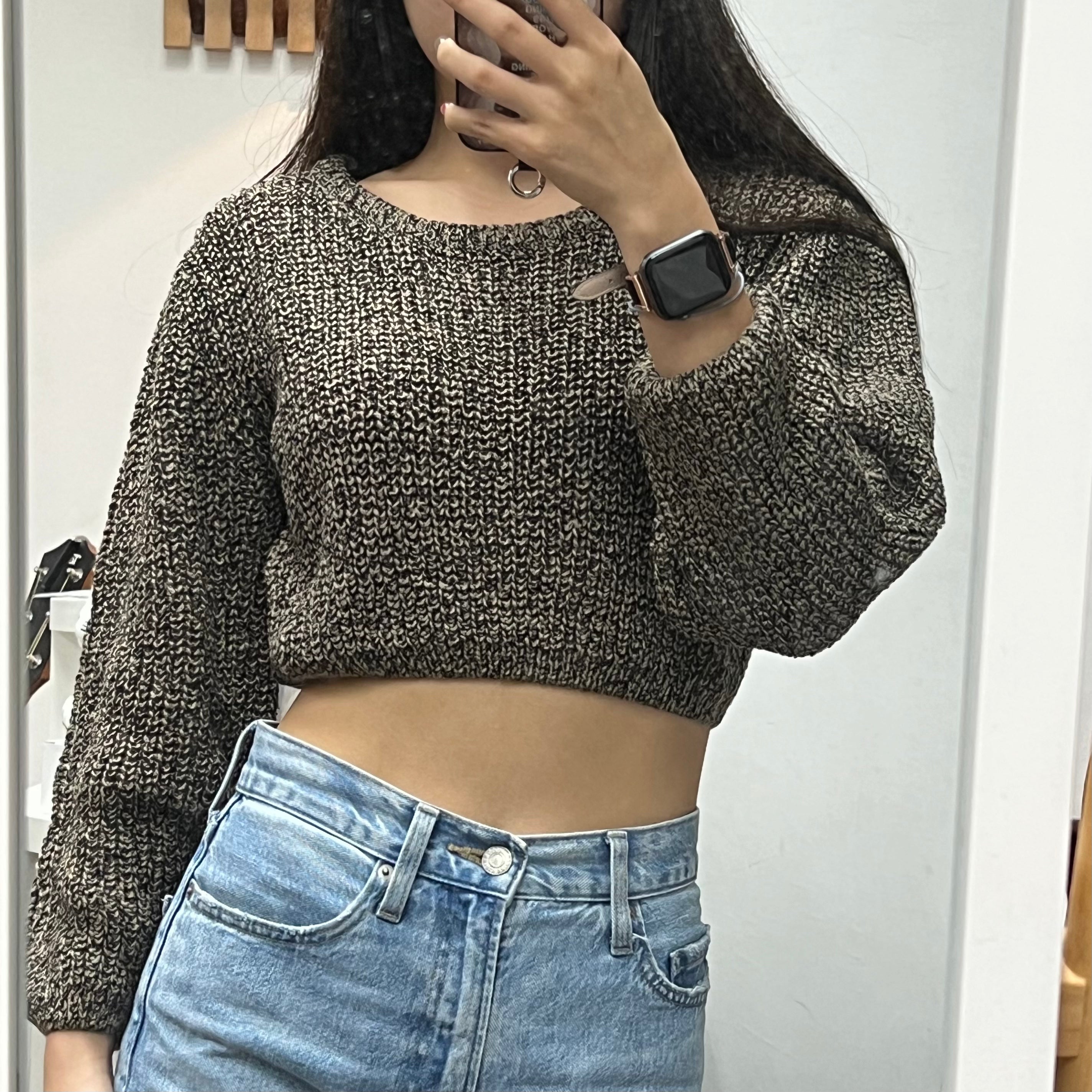 #T008 - Unnie Crop Knitted Sweater