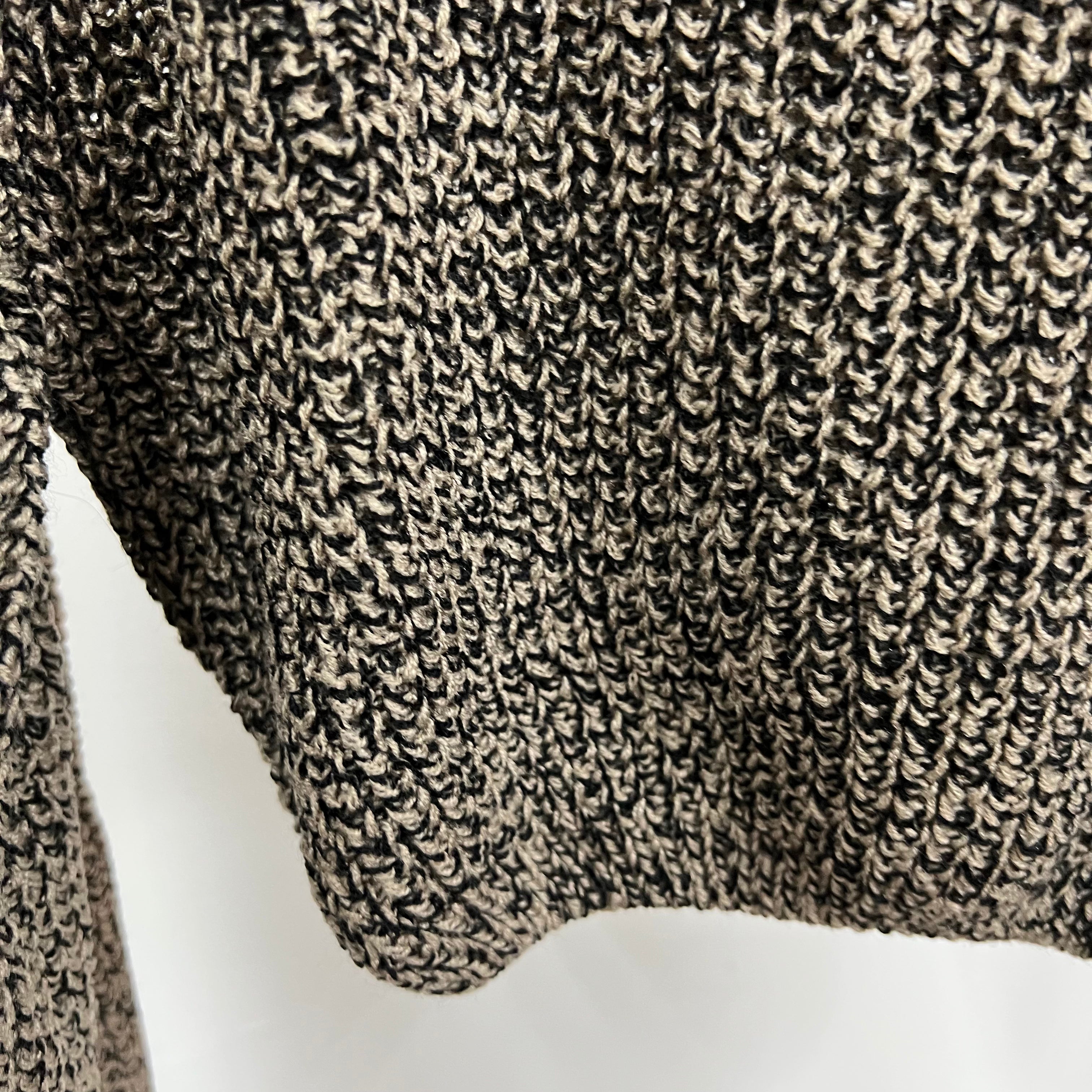 #T008 - Unnie Crop Knitted Sweater